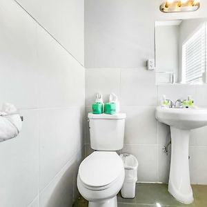 Chambre Standarde Lit Queen-Size